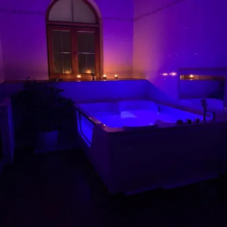 Relax And Pool Guest house *