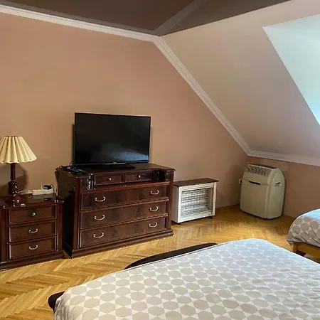 Guest house Relax And Pool Novi Sad